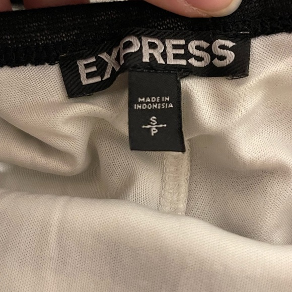 EXPRESS | BLACK AND WHITE STRIPED SEQUIN DRESS WITH 3/4 SLEEVES | SIZE S - Picture 8 of 8